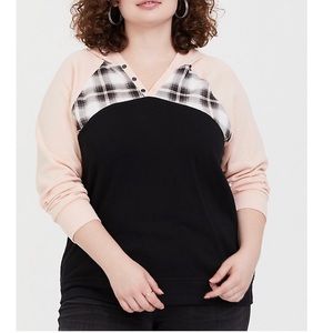 🆕 TORRID BLACK COLORBLOCK & PLAID HENLEY HOODIE